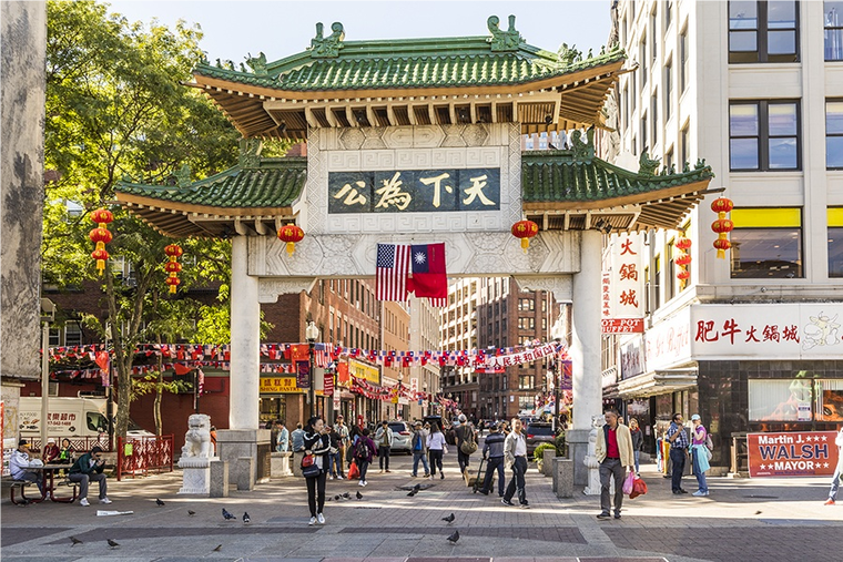 郭华瞻资料下载-华人的空间实践与建筑形式——罗晶