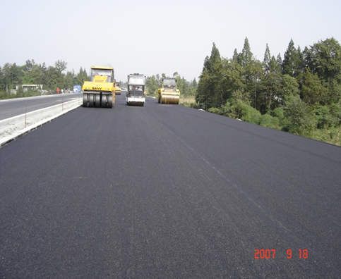 水泥稳定碎石基层/底基层与沥青路面施工技术(100页）_2