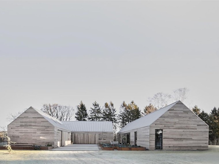 城郊农场景观设计案例资料下载-丹麦传统农场风格住宅