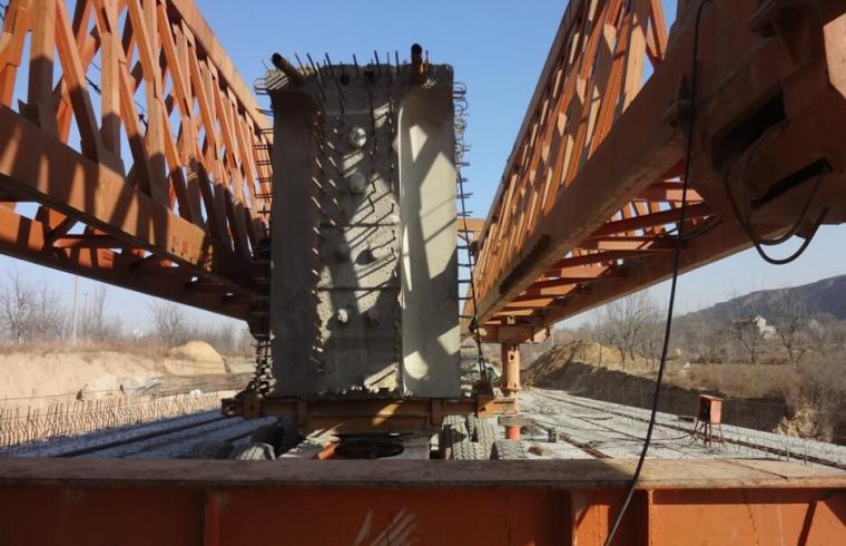 40m桥施工方案资料下载-[河南]特大桥施工方案汇报（高墩、连续刚构、50mT梁）