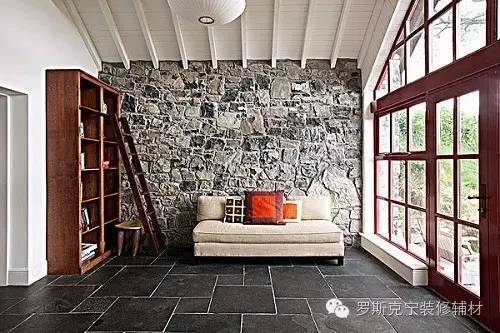 客厅地板好还是瓷砖好资料下载-瓷砖上墙，是土还是洋气？贴还是不贴？