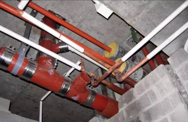 室内排水管道安装问题资料下载-很少人知道的给排水管道施工问题