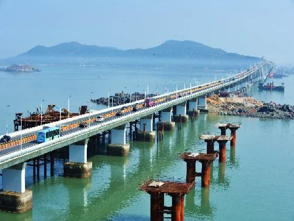 铁路桥工程量资料下载-平潭海峡公铁两用大桥-科技创新