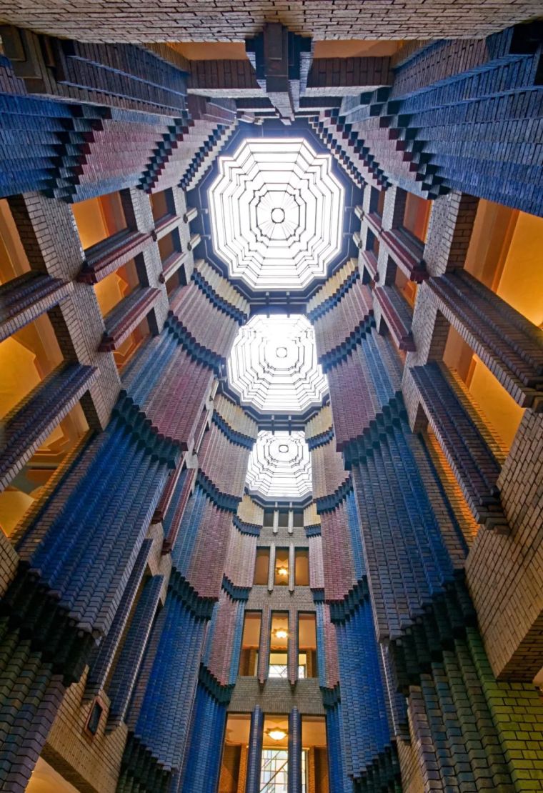 德国魏玛包豪斯大学资料下载-沉默的群星02｜彼得·贝伦斯，一个德国建筑的传说