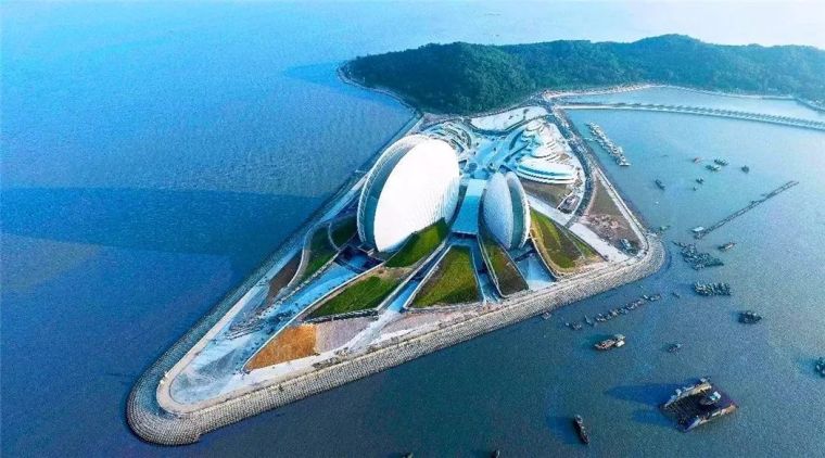 建剧院建筑资料下载-海上明珠——珠海大剧院