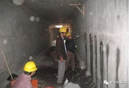 地下室渗水注浆措施资料下载-地下室渗漏问题是建筑物较为普遍的质量通病，如何解决？