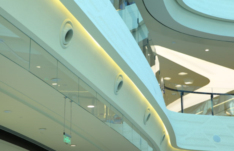 国旅海棠湾国际购物中心资料下载-异形GRG灯光装饰造型安装施工工法