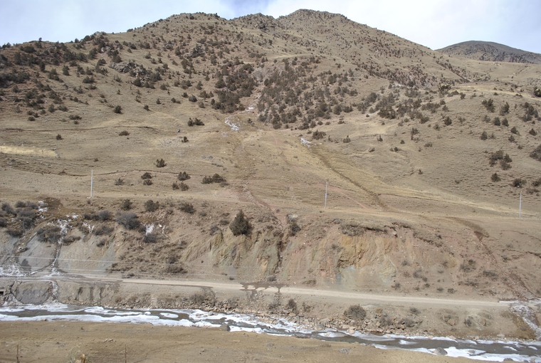 垃圾填埋场封顶资料下载-[昌都县]生活垃圾填埋场岩土工程勘察报告