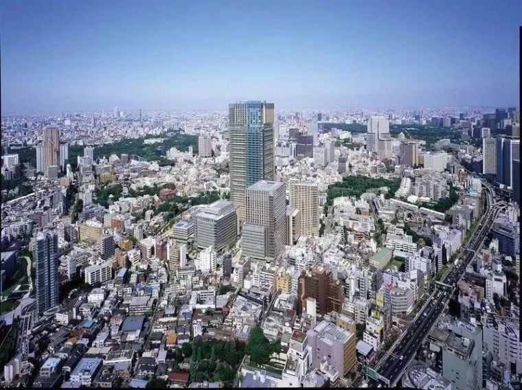 设计一个雕塑资料下载-分享|一个体现城市温度的地方：日本六本木新城