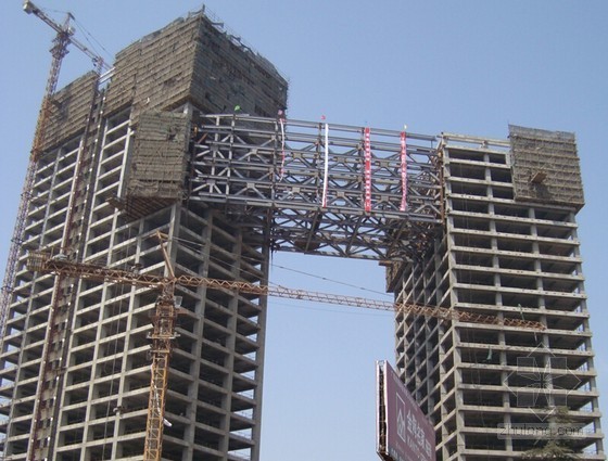 [湖北]文化广场工程钢屋盖整体提升方案汇报(83页 附图)-钢结构吊装完成示意图 