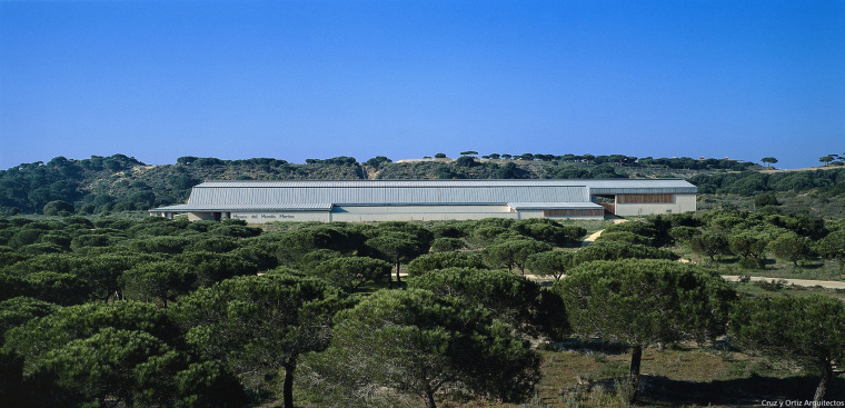 西班牙Doñana国家公园海洋博物馆-003-marine-world-museum-visitors-and-investigation-center-donana-national-park-by-cruz-y-ortiz-arquitectos