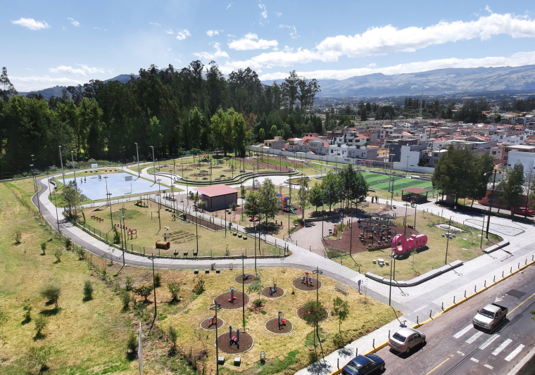 厄瓜多尔引入自然要素的社区公共空间-IUZL3601