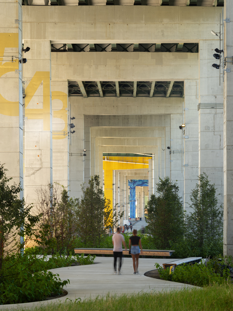 加拿大充满活力的复合公共空间-The_Bentway_10_NL