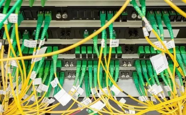 网络机房网络设备资料下载-机房布线中怎么挑选合适的线缆？