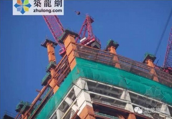 [深圳]超高层金融中心塔楼施工现场照片（441.8米）-塔吊拆除 
