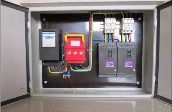 电气箱接线资料下载-配电箱接线图 安全快速的安装配电箱！