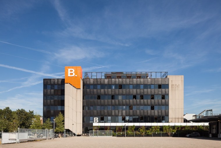 BIG总部大楼资料下载-荷兰B.Amsterdam办公楼