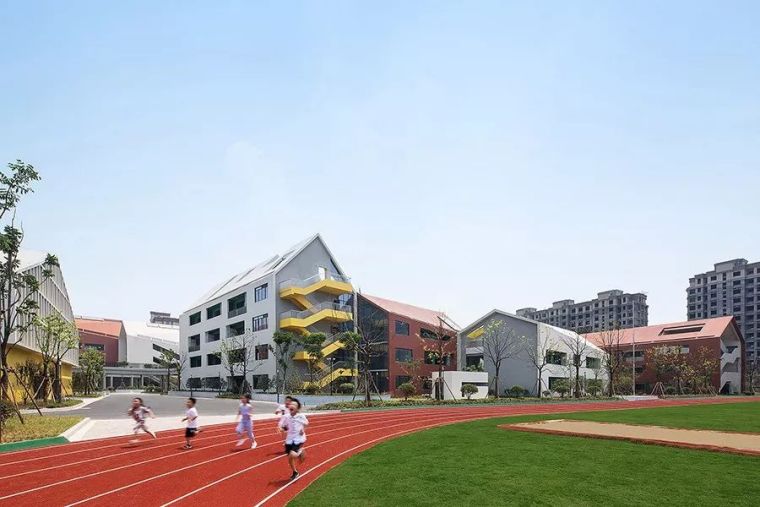 北京建筑大学体育馆故事资料下载-学校的设计，打破传统，给孩子们应有的快乐空间——杭州未来科技