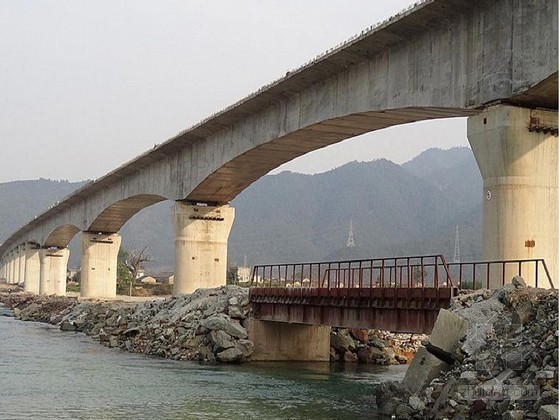 桥台土围堰资料下载-[贵州](48+4×80+48)m双线特大桥实施性施工组织设计126页（挂篮 钢板桩围堰）