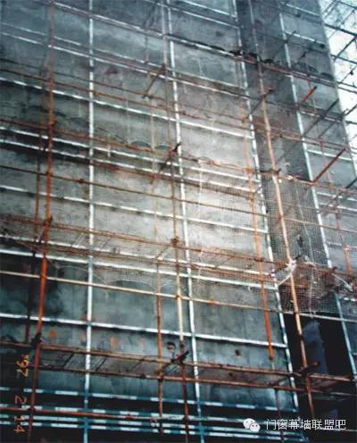 双曲面鳞片式铝单板幕墙资料下载-幕墙钢横梁和钢立柱的焊接问题