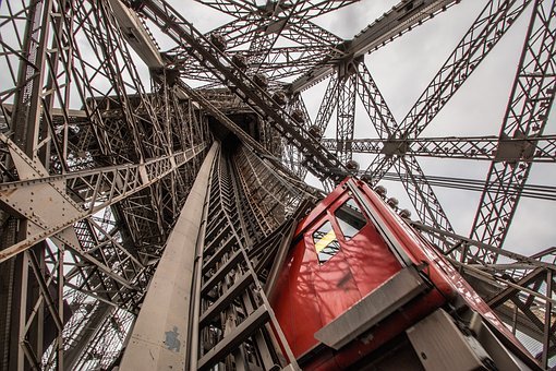 图形算量中，多变构件巧处理-the-eiffel-tower-3530899__340.jpg