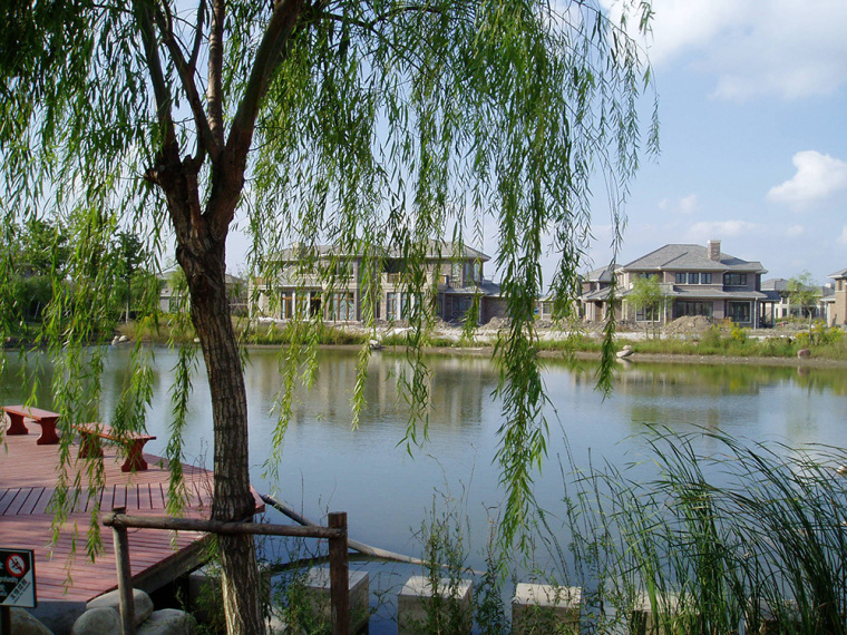 苏州园区独墅湖别墅资料下载-上海万科提香别墅景观