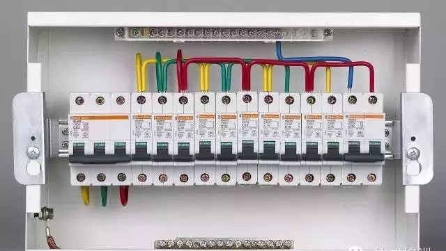 电工桥架的安装资料下载-老电工现场安装调试电气线路方法总结