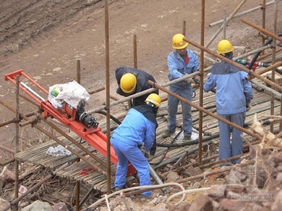 混泥土边坡资料下载-[云南]新建矿井边坡支护钢筋混凝土挡土墙施工方案