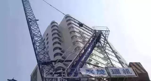 重大事故 | 3月20日马鞍山在建工地三台塔吊同时倒塌！！_13