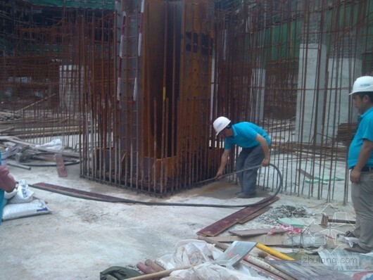型钢截面查询小工具资料下载-建筑工程超大型钢柱脚灌浆施工工艺