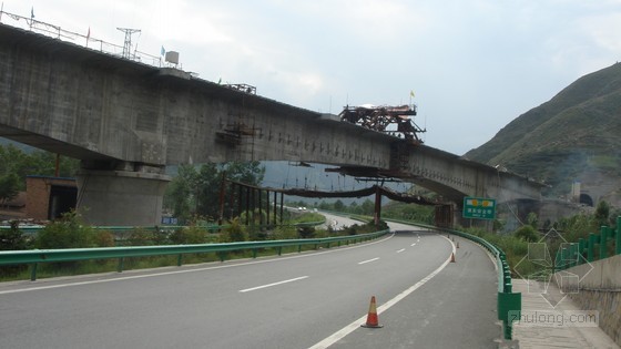 跨线桥施工专项方案资料下载-48m跨线桥连续梁专项施工方案（78页）