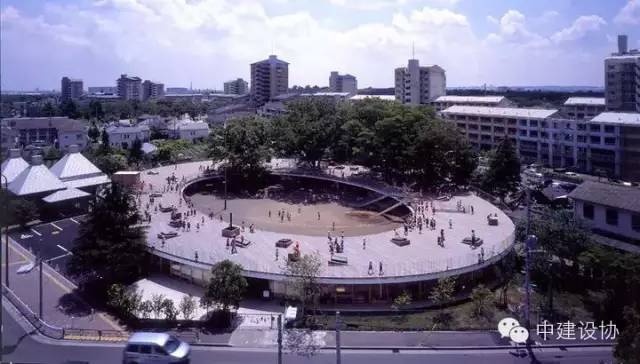 日本东京富士幼儿园资料下载-让建筑改变教育！一所具有“革命性”理念的新式幼儿园