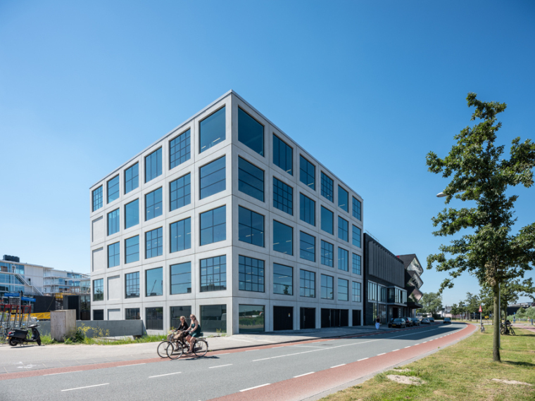方块概念建筑案例资料下载-荷兰Salt方块办公楼