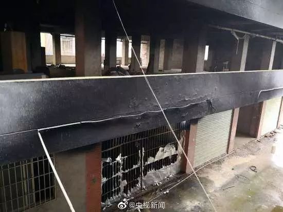 惨，桂林火灾5死者系大学生，在试图冲过一楼出口时遇难！_5