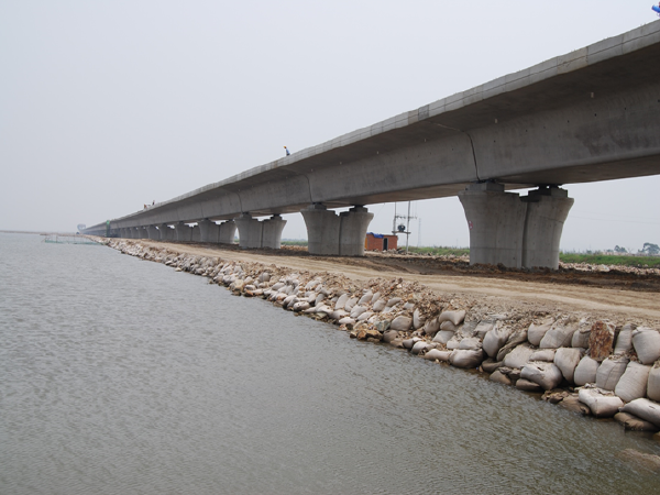 桥梁模板施工安全方案资料下载-桥梁工程施工安全管理(103页)