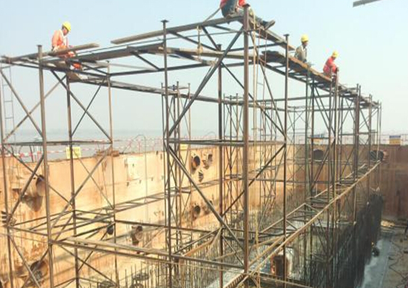 劲性骨架的安装和搭设