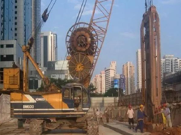 地下连续墙成槽机械资料下载-地下连续墙技术发展方向讲解