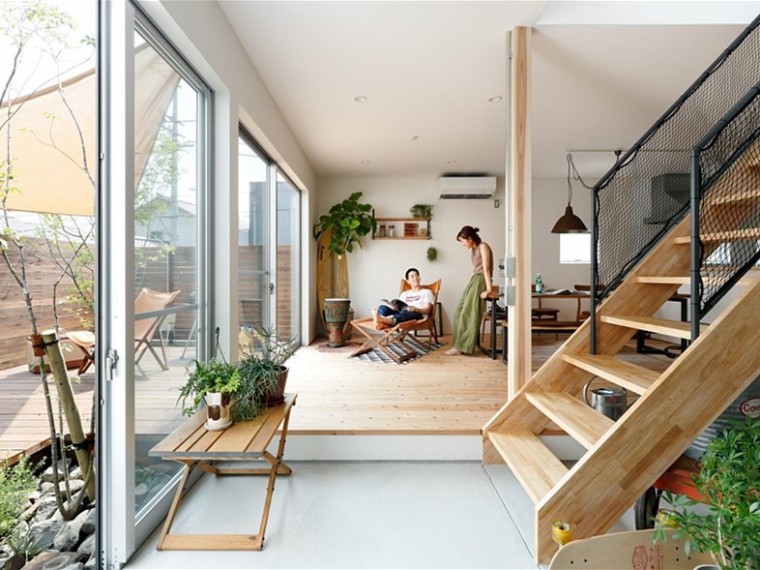 12层公寓图纸资料下载-日本透光木质复层公寓
