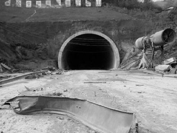 路桥风险源资料下载-隧道工程重大危险源识别及安全生产管理