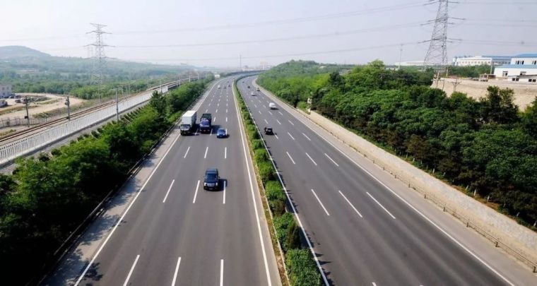 中国最早的十条高速公路，如今还好吗？_11