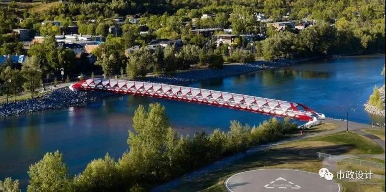 加拿大沃恩市政厅资料下载-全世界最败家的桥，仅126米就花费将近2亿，却被评为世界工程奇迹