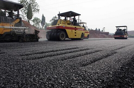 水泥沥青路衔接资料下载-市政道路沥青混合料路面的质量通病及防治