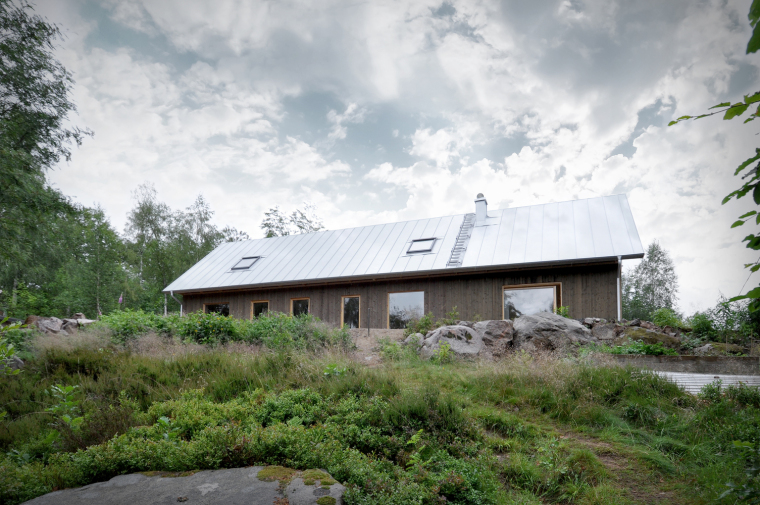 独立小住宅建筑资料下载-瑞典Oröd独立住宅