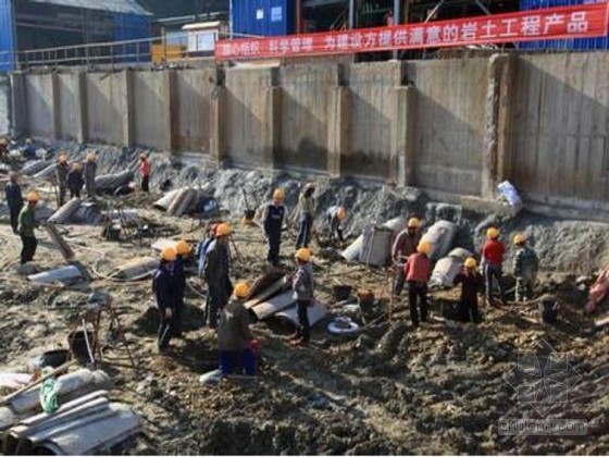 桩基础三级安全教育资料下载-[江西]新建工业厂房人工挖孔桩基础安全专项施工方案