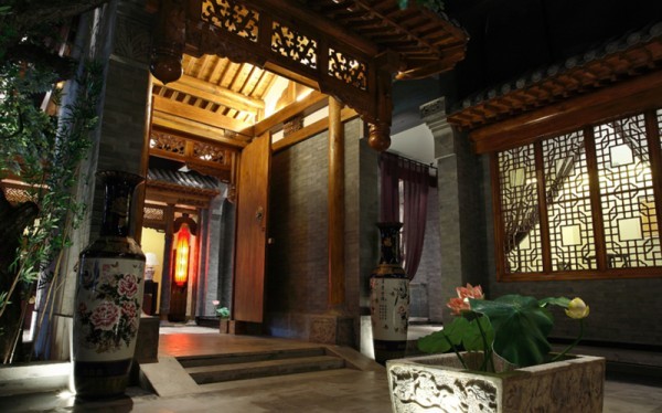 中式古典餐饮资料下载-四合院酒店新中式设计装修