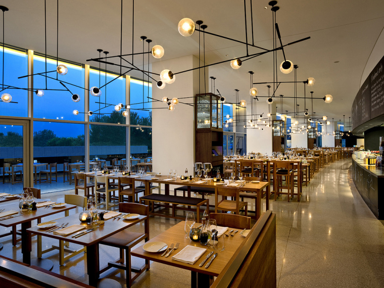 海洋主题餐饮空间设计资料下载-动感全日餐厅-北京东隅酒店空间设计方案文本