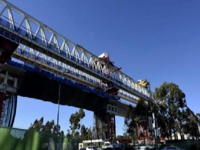 高架桥铁路设计图资料下载-悉尼200亿澳元铁路高架桥为啥被迫停工？