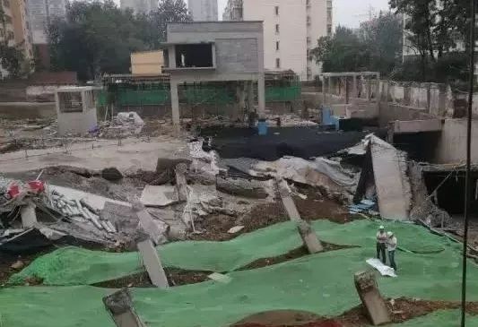 质安部报告资料下载-事故连发，住建部发文加强“无梁楼盖”工程设计、施工管控！