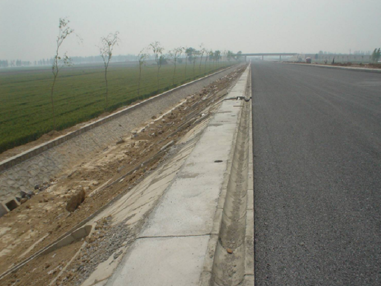 路基路面排水设计图资料下载-路基路面排水设计(配图说明共50页)