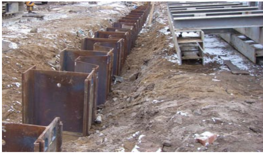 基坑钢板桩支护系统施工工法-钢板桩打到设计标高